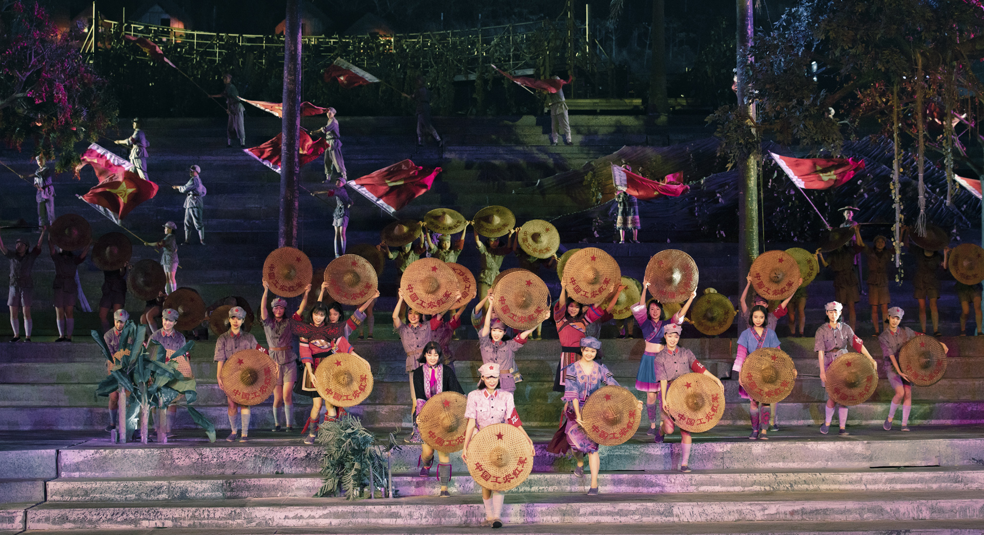 斗笠舞剧照 红色娘子军s.jpg