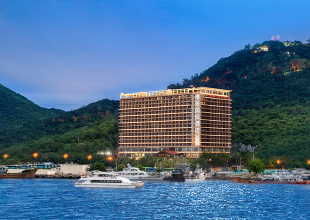 Grand Metro Park Bay Hotel